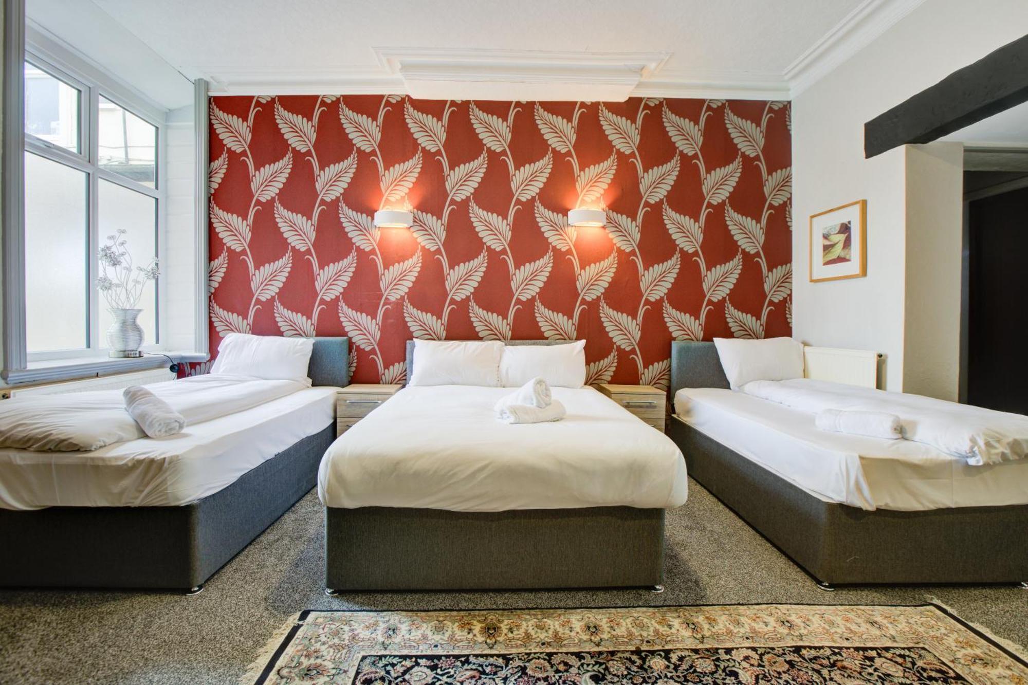 The Sandringham Court Hotel & Apartment Welcoming Large And Small Groups For 15 Years 黑潭 外观 照片