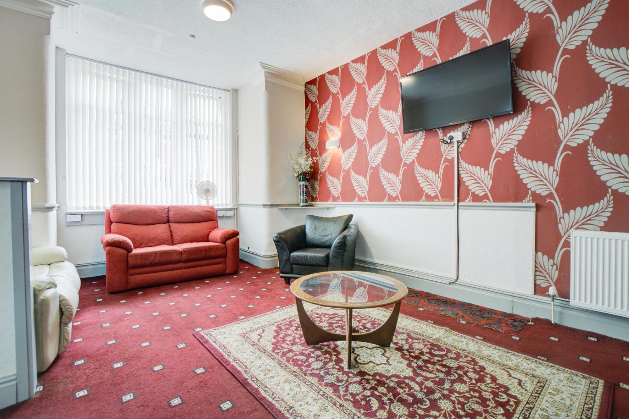 The Sandringham Court Hotel & Apartment Welcoming Large And Small Groups For 15 Years 黑潭 外观 照片