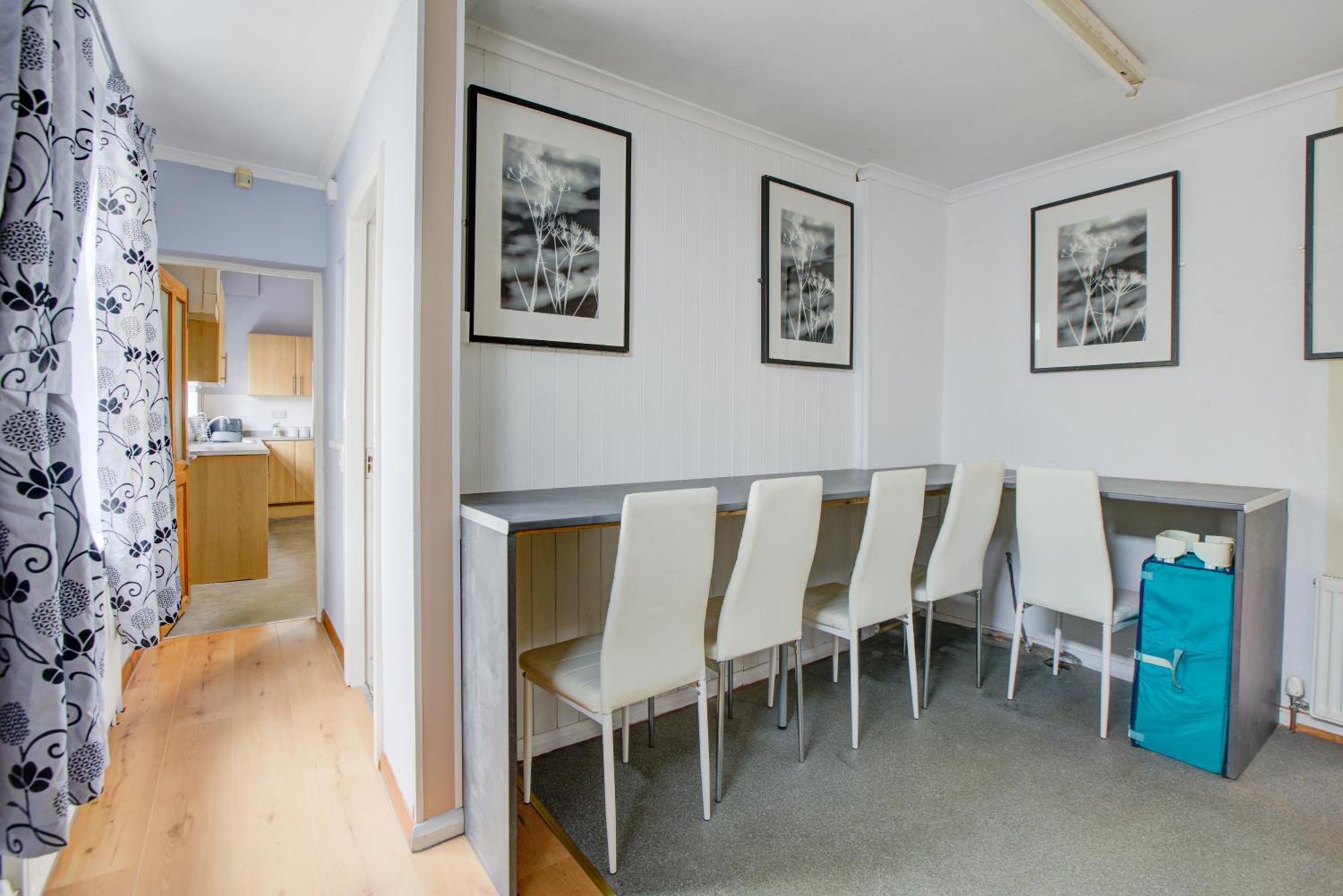 The Sandringham Court Hotel & Apartment Welcoming Large And Small Groups For 15 Years 黑潭 外观 照片