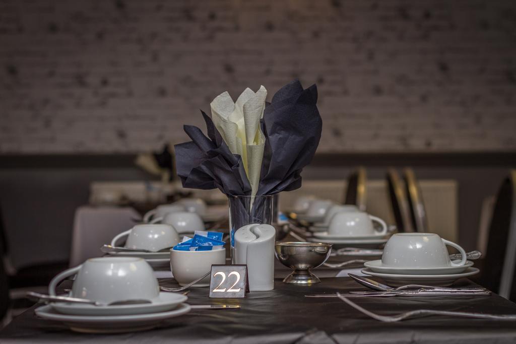 The Sandringham Court Hotel & Apartment Welcoming Large And Small Groups For 15 Years 黑潭 外观 照片